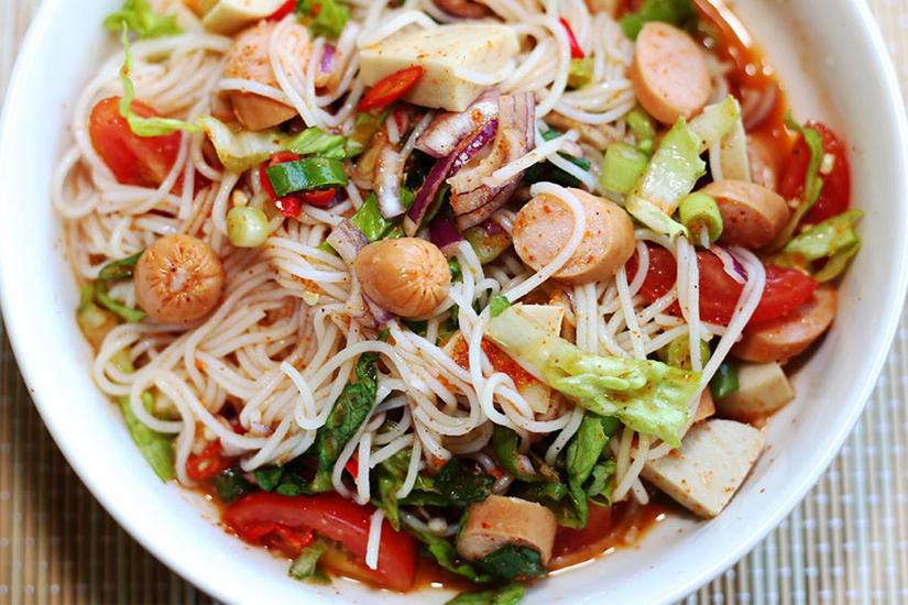 ยำขนมจีนรวมมิตร